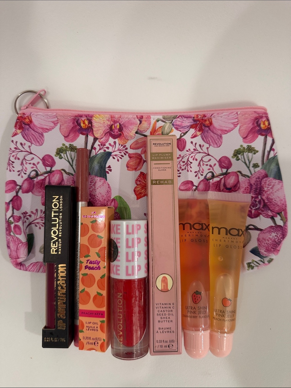 Lippie Gift Set! Revolution, Max, Liner, Oil, Gloss with Pink, Red, Peach Shades
